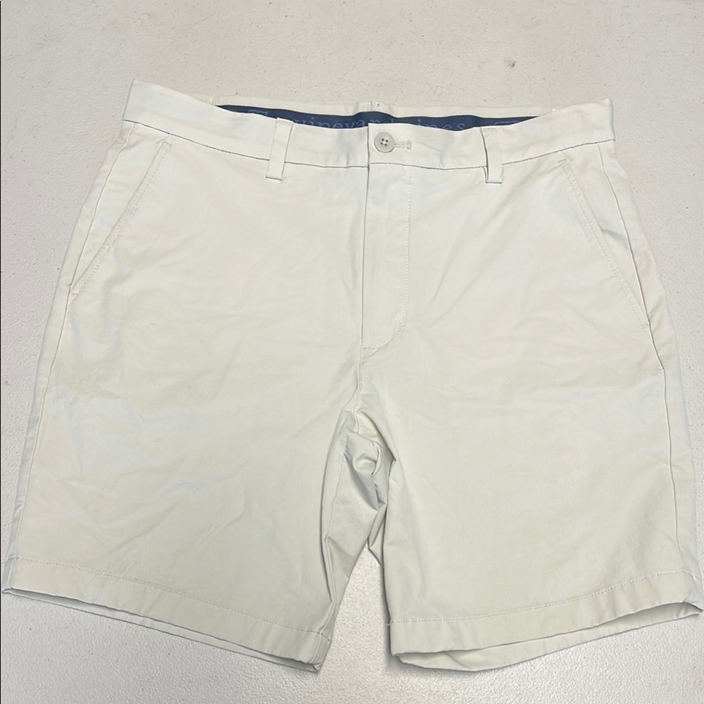 Vineyard Vines White Flat Front Shorts